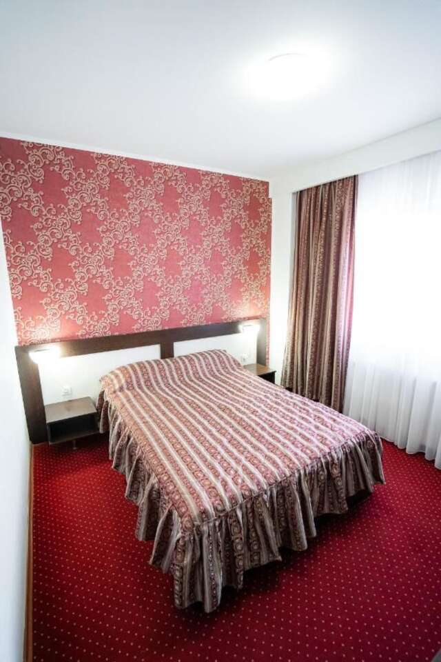 Отель Hotel Polaris Сучава-21